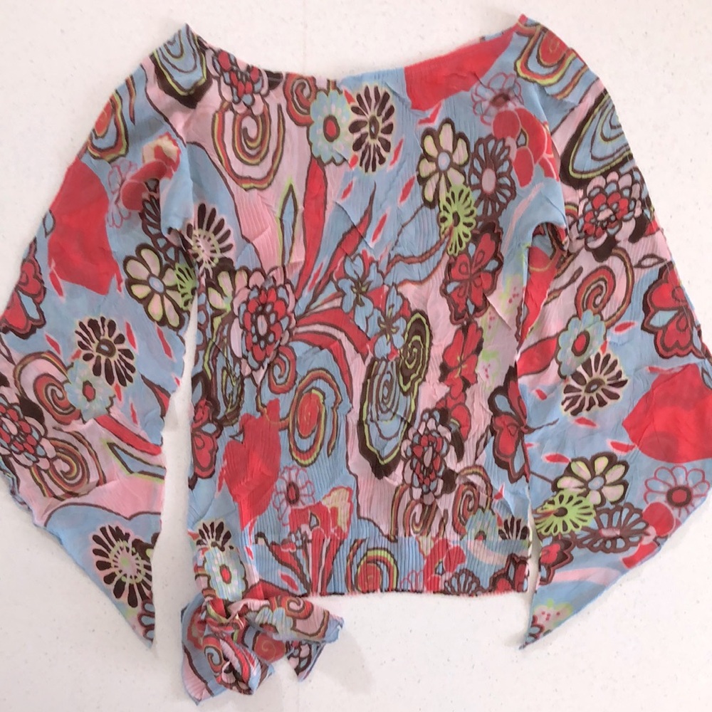 Cache Blouse - Picture 2 of 8